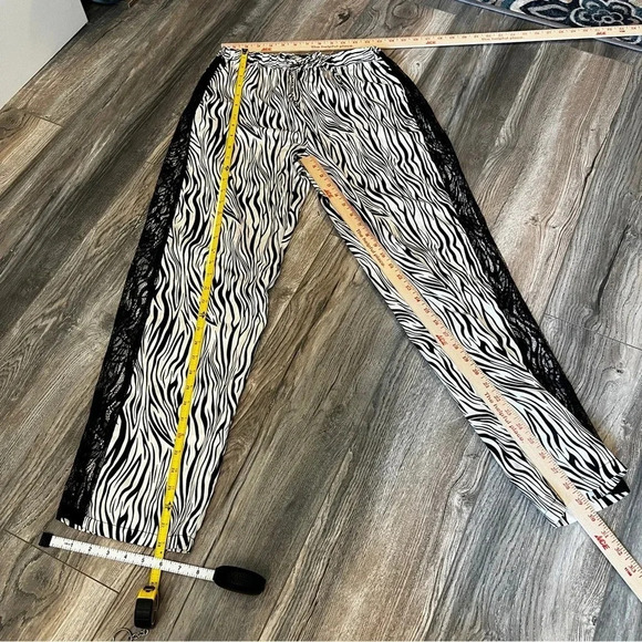 vintage FREDERICKS OF HOLLYWOOD Satin Zebra Pants Lace Side Panel Size Small - Picture 7 of 10